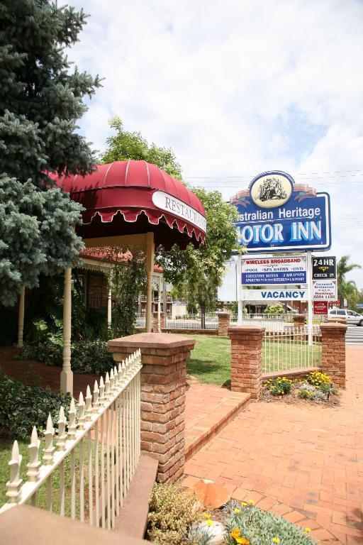Australian Heritage Motor Inn Даббо Экстерьер фото